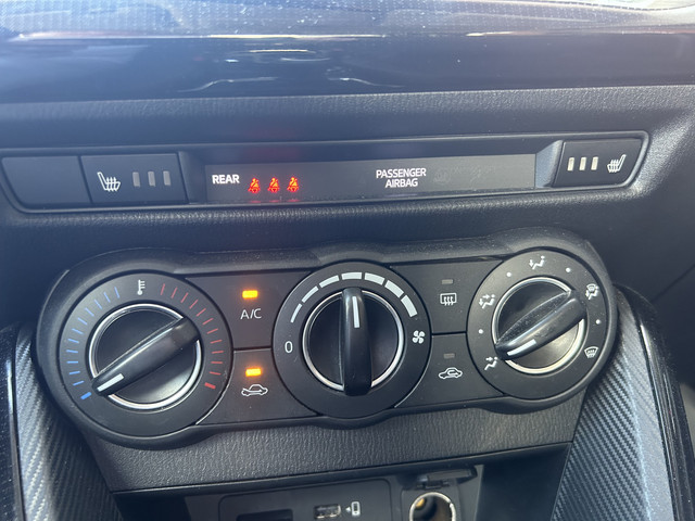 Mazda 2 1.5 Skyactiv-G Comfort    NAVI + CARPLAY    PDC    CRUISE    AIRCO    STOELVERWARMING