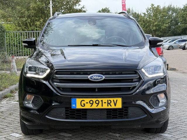 Ford Kuga BWJ 2018 1.5 176 pk EcoBoost ST Line AUTOMAAT | 4 WHEEL DRIVE | TREKHAAK | PANORAMA | CLIMA | CRUISE | NAVI | PRIV. GLAS | MULTI