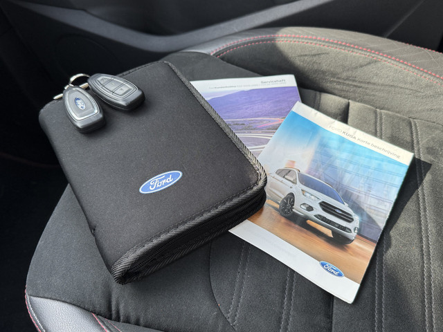 Ford Kuga BWJ 2018 1.5 176 pk EcoBoost ST Line AUTOMAAT | 4 WHEEL DRIVE | TREKHAAK | PANORAMA | CLIMA | CRUISE | NAVI | PRIV. GLAS | MULTI