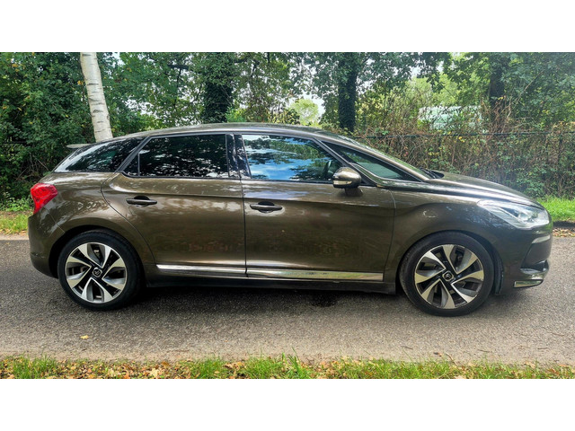 Citroen DS5 1.6 THP Sport Chic . Leder . Nl-auto
