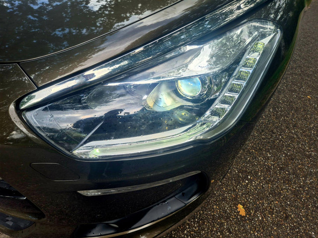 Citroen DS5 1.6 THP Sport Chic . Leder . Nl-auto
