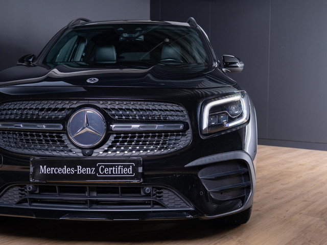 mercedes-benz-glb-180-business-solution-plus-amg-7p.-panorama-dak---trekhaak