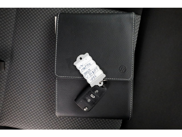 Volkswagen Crafter 35 2.0 TDI 177pk RWD L3H3 (L2H2) Highline LED Inrichting Trekhaak 3500kg 05-2020