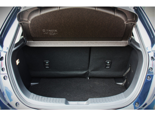 Mazda 2 1.5 SkyActiv-G 90 Homura - Stoel- stuurverwarming, Cruise, Achteruitrijcamera, Airco!