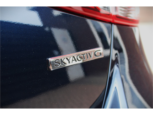 Mazda 2 1.5 SkyActiv-G 90 Homura - Stoel- stuurverwarming, Cruise, Achteruitrijcamera, Airco!