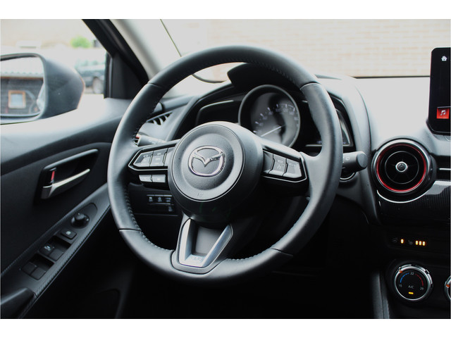 Mazda 2 1.5 SkyActiv-G 90 Homura - Stoel- stuurverwarming, Cruise, Achteruitrijcamera, Airco!