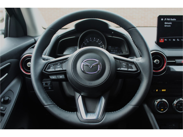 Mazda 2 1.5 SkyActiv-G 90 Homura - Stoel- stuurverwarming, Cruise, Achteruitrijcamera, Airco!