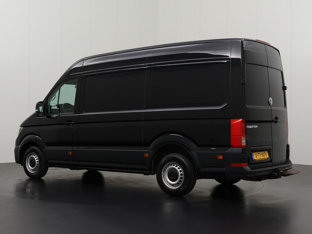 Volkswagen Crafter 2.0TDI 140PK L3H3 | Airco | Cruise | 3-Persoons | Trekhaak