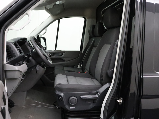 Volkswagen Crafter 2.0TDI 140PK L3H3 | Airco | Cruise | 3-Persoons | Trekhaak