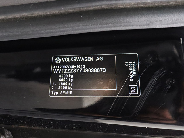 Volkswagen Crafter 2.0TDI 140PK L3H3 | Airco | Cruise | 3-Persoons | Trekhaak