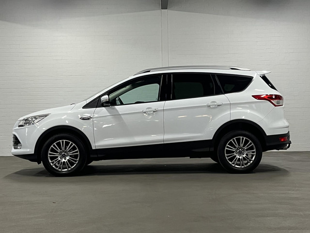 Ford Kuga 1.6 Titanium Trekhaak | Cruise control | Climate control | Parkeersensoren |