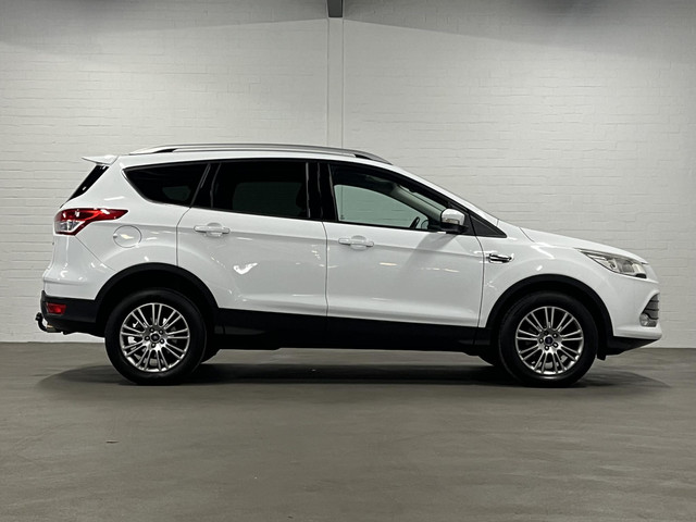Ford Kuga 1.6 Titanium Trekhaak | Cruise control | Climate control | Parkeersensoren |