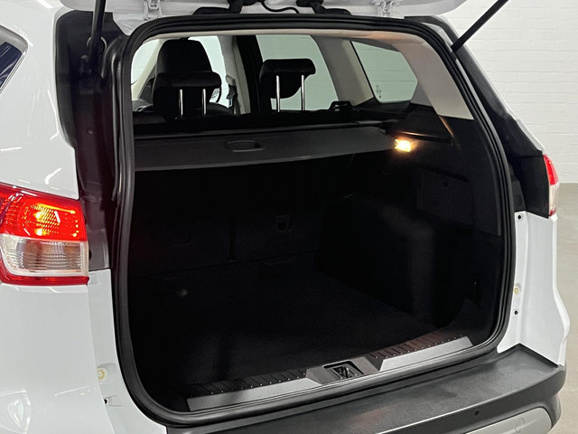 Ford Kuga 1.6 Titanium Trekhaak | Cruise control | Climate control | Parkeersensoren |