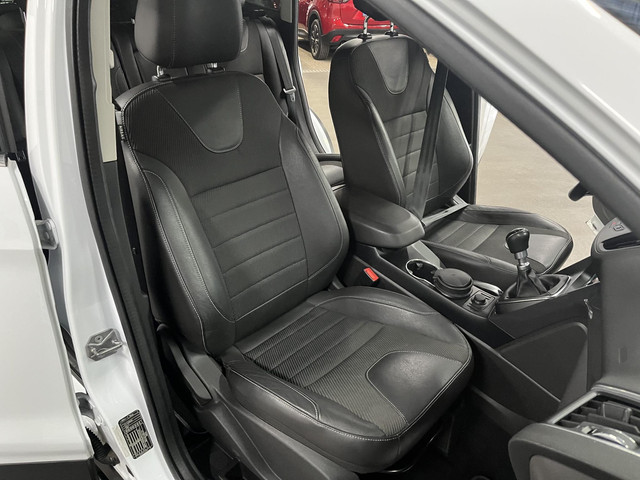 Ford Kuga 1.6 Titanium Trekhaak | Cruise control | Climate control | Parkeersensoren |