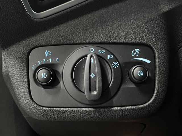 Ford Kuga 1.6 Titanium Trekhaak | Cruise control | Climate control | Parkeersensoren |