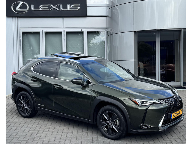 lexus-ux-250h-luxury-line-schuifdak-hud-leder-stoelverw-navi-carplay