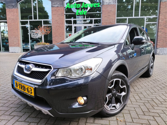 subaru-xv-2.0i-luxury-awd-af.trekhaak---navigatie--allseasonbanden---achteruitrijcamera