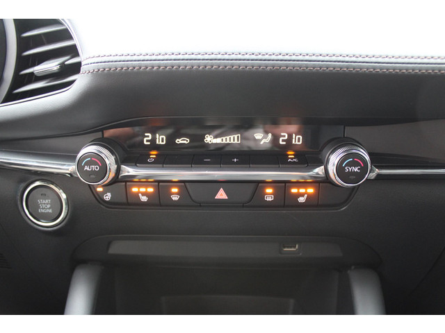 Mazda 3 2.0 e-SkyActiv-G M Hybrid 150 Sportive , Automaat, Leder, Camera, All Season, LMV 18 Inch, Stuur Stoel Verwarming, Apple Carplay
