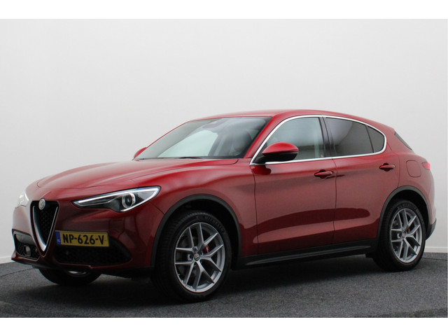 alfa-romeo-stelvio-2.0-t-awd-first-edition-climate--camera--elektrische-stoelen--bluetooth--navigatie--dab--20--