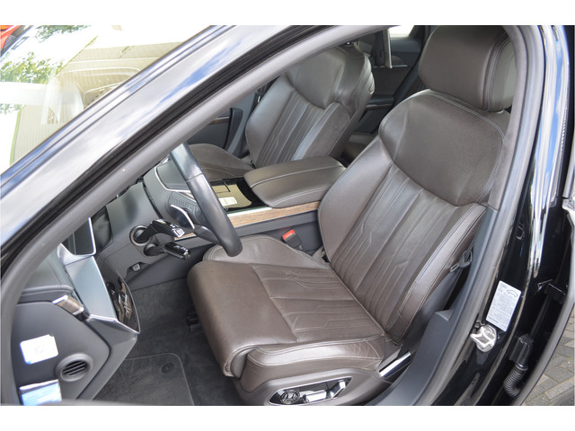 Audi A8 55 TFSI quattro Pro Line Plus €165k NP | Achterasbesturing | Schermen achter | Softclose | Pano | B&O | Alcantara hemel | 4x Sto