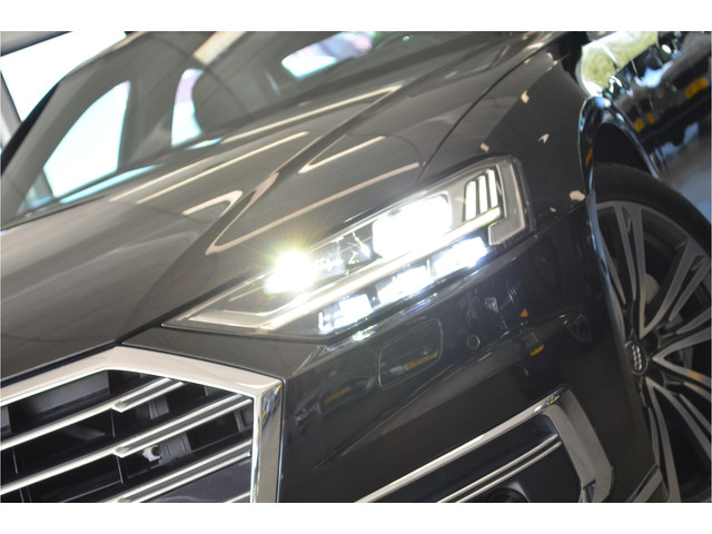 Audi A8 55 TFSI quattro Pro Line Plus €165k NP | Achterasbesturing | Schermen achter | Softclose | Pano | B&O | Alcantara hemel | 4x Sto
