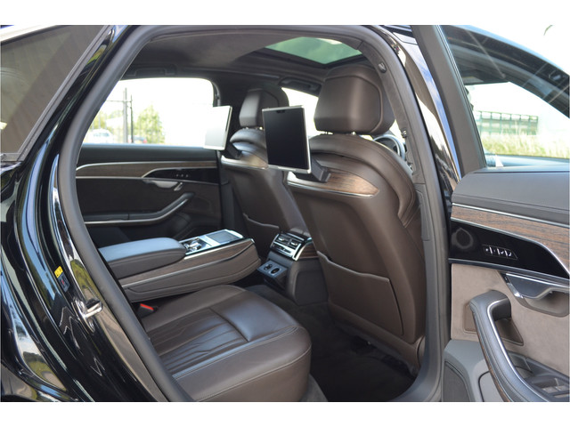Audi A8 55 TFSI quattro Pro Line Plus €165k NP | Achterasbesturing | Schermen achter | Softclose | Pano | B&O | Alcantara hemel | 4x Sto