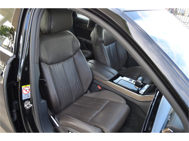 Audi A8 55 TFSI quattro Pro Line Plus €165k NP | Achterasbesturing | Schermen achter | Softclose | Pano | B&O | Alcantara hemel | 4x Sto