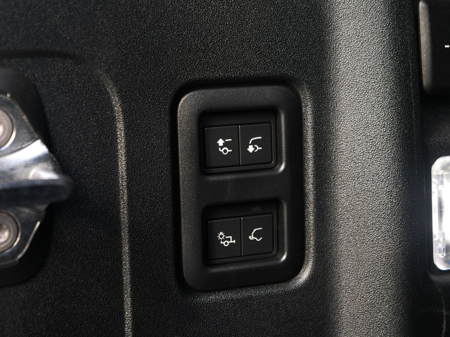 Land Rover Defender 110 2.0 P300e 110 X-Dynamic HSE | pano | stoel koeling | elektr Trekhaak..
