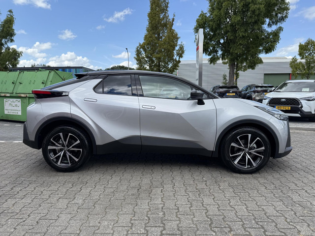 toyota-c-hr-hybrid-140-dynamic-nieuw--direct-leverbaar---blind-spot-keyless-apple-android-parksensoren-v-a-led
