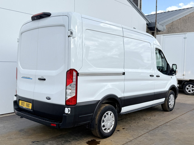 Ford E-Transit 75kWh 184PK 390 Elektrisch 75kWh 334km WLTP BEV Snelladen L2H2 Climate Control Tacho Carplay Camera Stoelverwarming Parkeersenso