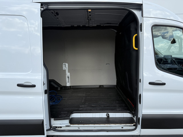 Ford E-Transit 75kWh 184PK 390 Elektrisch 75kWh 334km WLTP BEV Snelladen L2H2 Climate Control Tacho Carplay Camera Stoelverwarming Parkeersenso