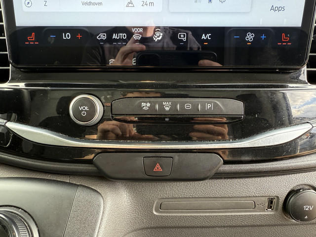 Ford E-Transit 75kWh 184PK 390 Elektrisch 75kWh 334km WLTP BEV Snelladen L2H2 Climate Control Tacho Carplay Camera Stoelverwarming Parkeersenso