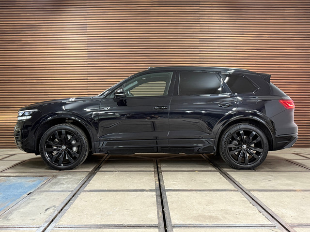 volkswagen-touareg-3.0-tsi-ehybrid-r-line-4motion-pano-i-leder---led-matrix---21---bomvol---