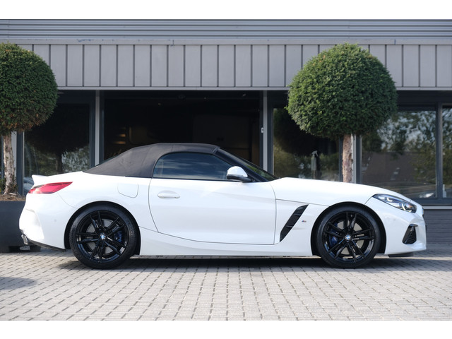 bmw-z4-roadster-m40i-high-executive-edition-hud-harman-kardon-keyless-camera-carplay
