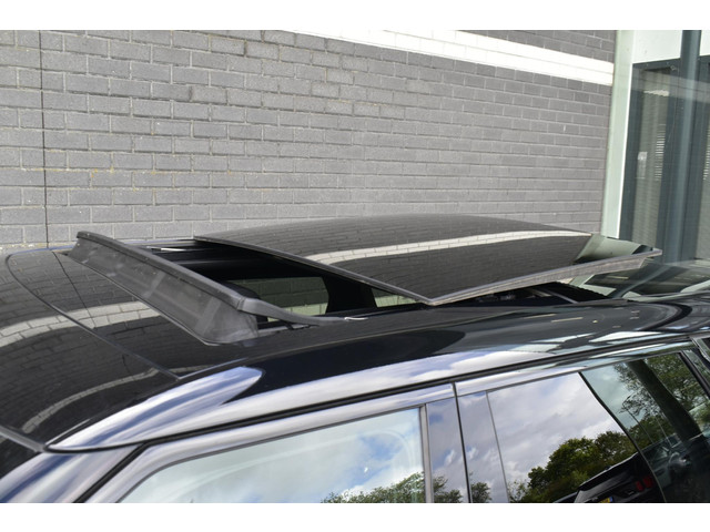 Land Rover Range Rover Evoque 1.5 P300e AWD R-Dynamic SE   Panoramadak   Elek stoelen   Meridian   Camera