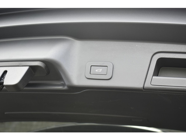 Land Rover Range Rover Evoque 1.5 P300e AWD R-Dynamic SE   Panoramadak   Elek stoelen   Meridian   Camera