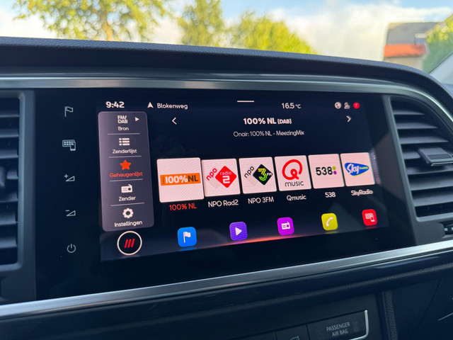 Seat Ateca 1.5 TSI Style Business Intense AUTOMAAT   TREKHAAK   CAMERA   MEMORY STOELEN   LED   4-SEIZOENENBANDEN   VIRTUAL COCKP