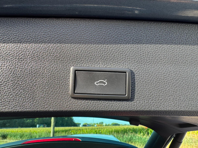 Seat Ateca 1.5 TSI Style Business Intense AUTOMAAT   TREKHAAK   CAMERA   MEMORY STOELEN   LED   4-SEIZOENENBANDEN   VIRTUAL COCKP
