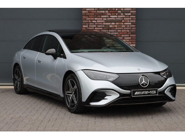 mercedes-benz-eqe-300-amg-line-89-kwh---panoramadak---distronic----burmester---memory---leder---surround-camera---digital-light---keyless-go---war