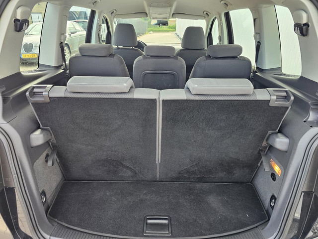 Volkswagen Touran 1.2 TSI Easyline 7-Persoons bj 2010 Div Opties Nette Auto!