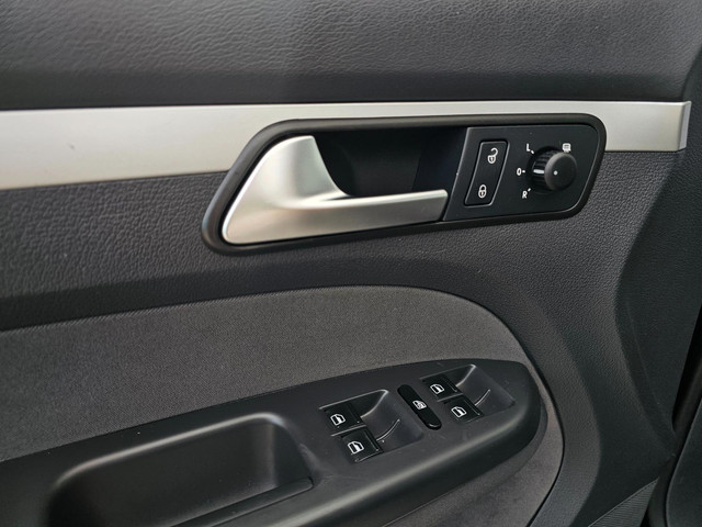 Volkswagen Touran 1.2 TSI Easyline 7-Persoons bj 2010 Div Opties Nette Auto!