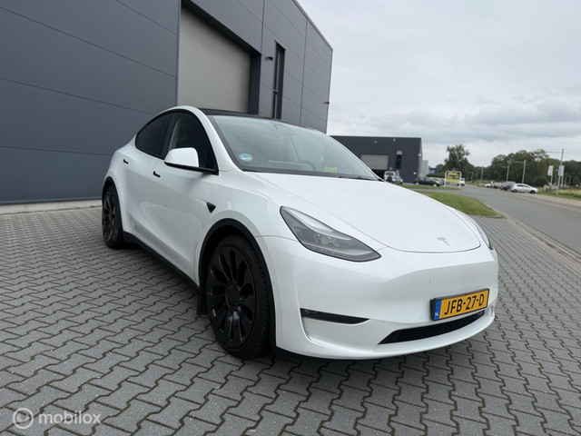 tesla-model-y-performance-dual-motor-awd-75-kwh-incl.-btw-22.000km