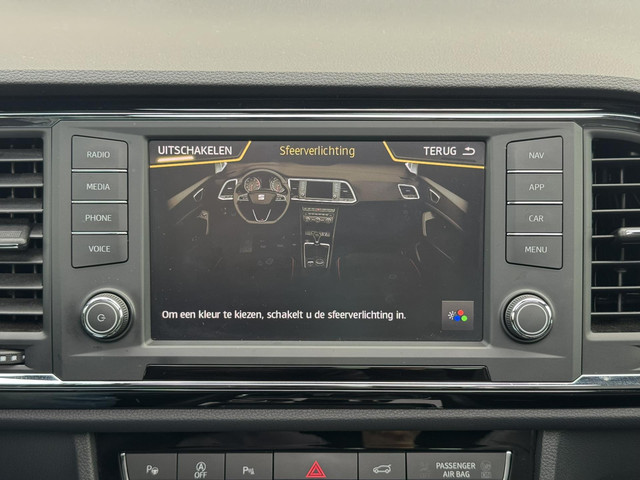 Seat Ateca 1.4 EcoTSI Xcellence Leder Camera Panorama Trekhaak Led verlichting Stoelverwarming