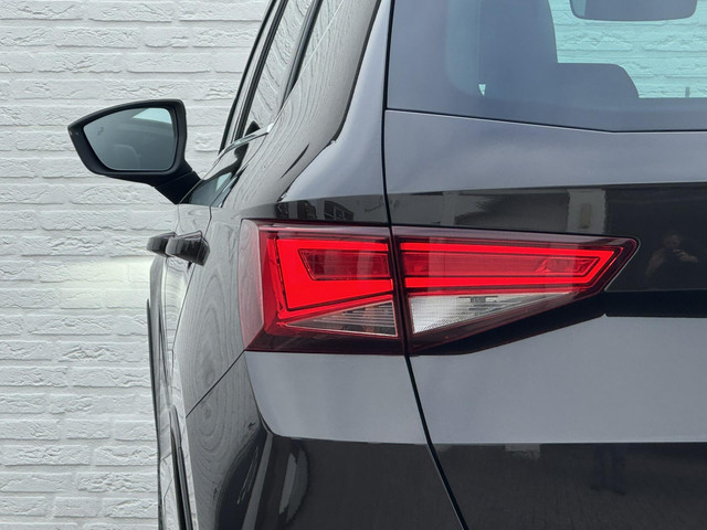 Seat Ateca 1.4 EcoTSI Xcellence Leder Camera Panorama Trekhaak Led verlichting Stoelverwarming