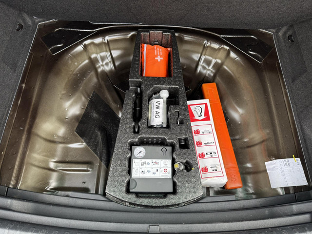 Seat Ateca 1.4 EcoTSI Xcellence Leder Camera Panorama Trekhaak Led verlichting Stoelverwarming