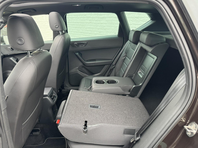 Seat Ateca 1.4 EcoTSI Xcellence Leder Camera Panorama Trekhaak Led verlichting Stoelverwarming