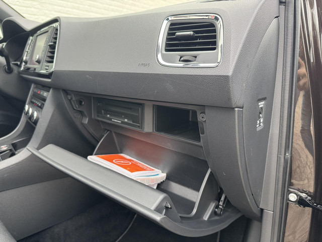 Seat Ateca 1.4 EcoTSI Xcellence Leder Camera Panorama Trekhaak Led verlichting Stoelverwarming