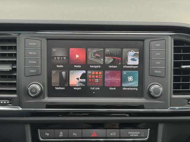 Seat Ateca 1.4 EcoTSI Xcellence Leder Camera Panorama Trekhaak Led verlichting Stoelverwarming