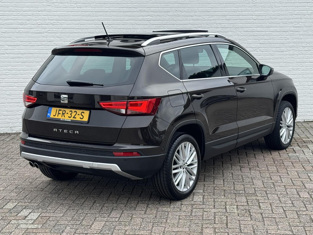 Seat Ateca 1.4 EcoTSI Xcellence Leder Camera Panorama Trekhaak Led verlichting Stoelverwarming