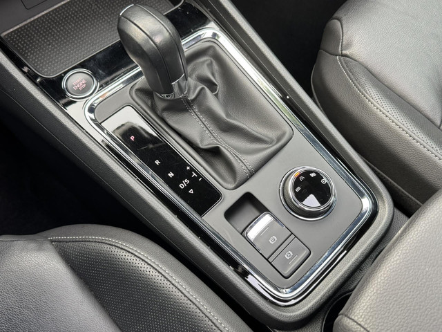 Seat Ateca 1.4 EcoTSI Xcellence Leder Camera Panorama Trekhaak Led verlichting Stoelverwarming